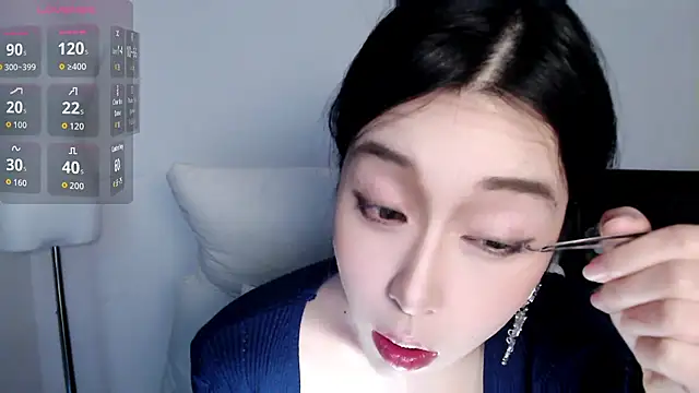 Wfrost0707 online show from December 15, 2025, 12:44 pm