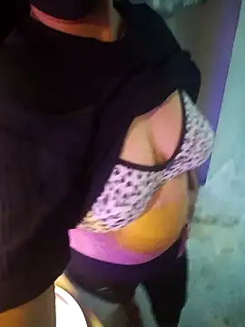 hottie jenny9 online show from September 19, 2025, 6:06 am