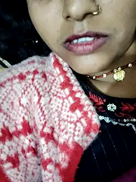 SweetKomal89 online show from January 14, 2026, 6:33 pm