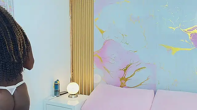 Snapshot of AlishaDixon chatting on October 24, 2025, 11:42 am AlishaDixon online show from October 24, 2025, 11:42 am