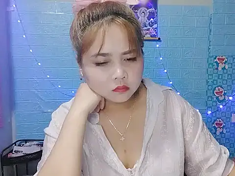 Nhan7868 online show from October 7, 2025, 3:51 am