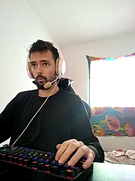 Snapshot of Arthur_Rj_21 chatting on September 24, 2025, 4:35 pm Arthur Rj 21 online show from September 24, 2025, 4:35 pm