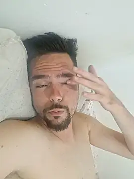 Snapshot of Arthur_Rj_21 chatting on November 3, 2025, 4:07 am Arthur Rj 21 online show from November 3, 2025, 4:07 am