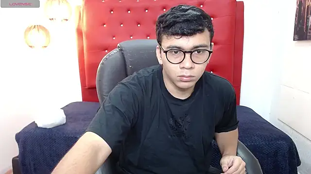 Snapshot of titanxero chatting on October 28, 2025, 11:42 am titanxero online show from October 28, 2025, 11:42 am