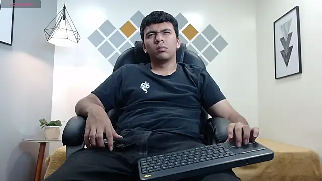 Snapshot of titanxero chatting on September 18, 2025, 12:41 pm titanxero online show from September 18, 2025, 12:41 pm