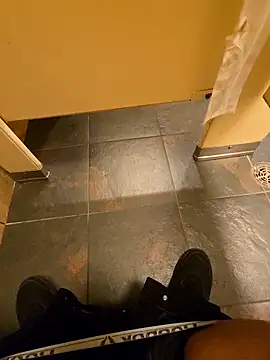 maxelbueno online show from October 19, 2025, 8:55 pm