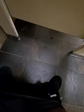 maxelbueno online show from September 22, 2025, 7:53 pm