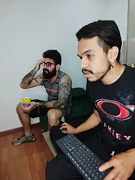 Snapshot of Harald_Smed chatting on October 8, 2025, 1:01 pm Harald Smed online show from October 8, 2025, 1:01 pm