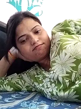 Hot-Pooja25 online show from April 19, 2026, 3:18 am