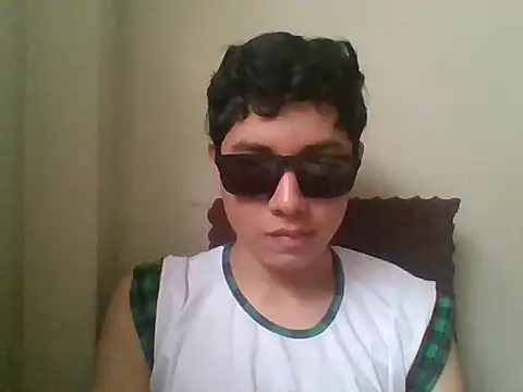 Snapshot of twinkboy593 chatting on October 6, 2025, 9:15 pm twinkboy593 online show from October 6, 2025, 9:15 pm