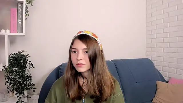 Snapshot of KeikoWideman chatting on September 17, 2025, 5:59 pm KeikoWideman online show from September 17, 2025, 5:59 pm