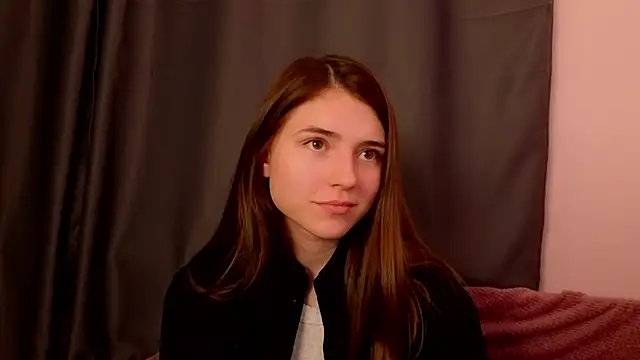 KeikoWideman online show from October 21, 2025, 7:35 pm