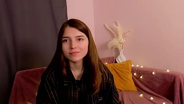 KeikoWideman online show from October 30, 2025, 7:44 pm