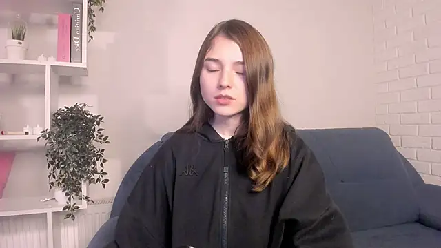 KeikoWideman online show from September 23, 2025, 6:26 pm