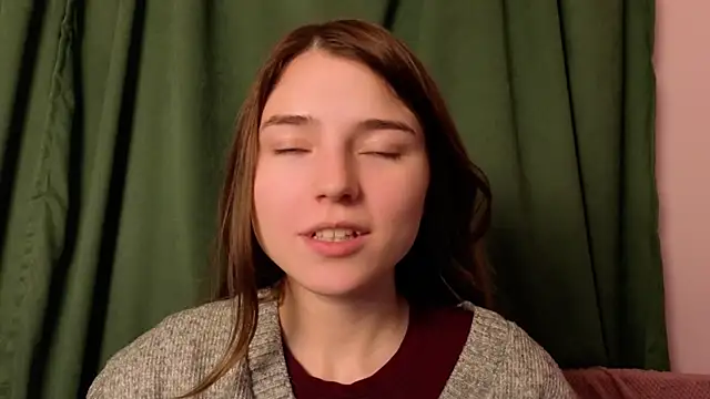 KeikoWideman online show from October 7, 2025, 7:48 pm