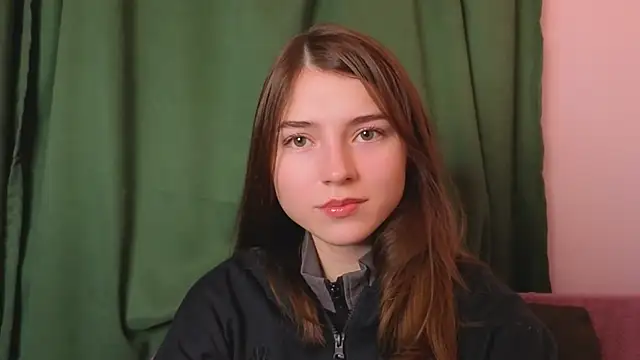 Snapshot of KeikoWideman chatting on October 3, 2025, 7:59 pm KeikoWideman online show from October 3, 2025, 7:59 pm