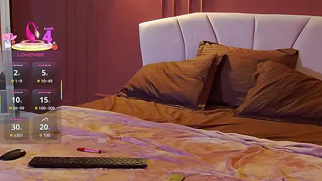 Snapshot of Olivia_Haze chatting on October 2, 2025, 4:21 pm Olivia Haze online show from October 2, 2025, 4:21 pm