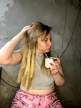 Manzannitaaaaa online show from September 11, 2025, 10:37 am
