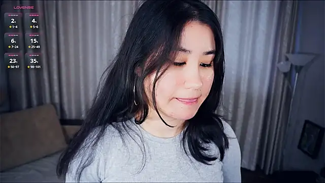 Snapshot of DebrahJungels chatting on October 29, 2025, 8:24 am DebrahJungels online show from October 29, 2025, 8:24 am