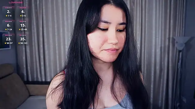 Snapshot of DebrahJungels chatting on October 23, 2025, 8:02 am DebrahJungels online show from October 23, 2025, 8:02 am