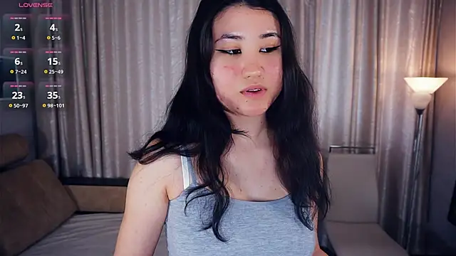 Snapshot of DebrahJungels chatting on October 15, 2025, 7:16 am DebrahJungels online show from October 15, 2025, 7:16 am