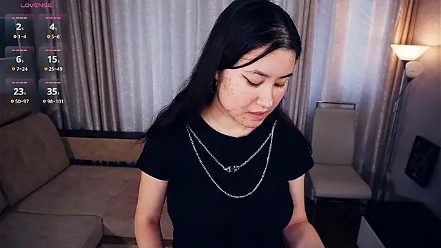 Snapshot of DebrahJungels chatting on September 29, 2025, 8:32 am DebrahJungels online show from September 29, 2025, 8:32 am