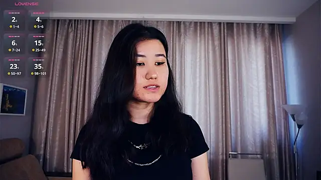 Snapshot of DebrahJungels chatting on September 18, 2025, 7:33 am DebrahJungels online show from September 18, 2025, 7:33 am