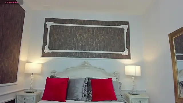 SharonBonet online show from October 16, 2025, 11:18 am