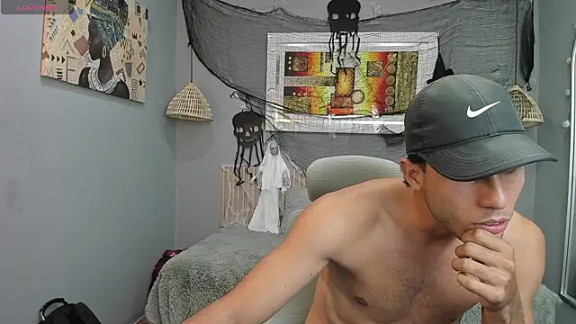 Snapshot of curbjerry chatting on October 16, 2025, 7:44 pm curbjerry online show from October 16, 2025, 7:44 pm