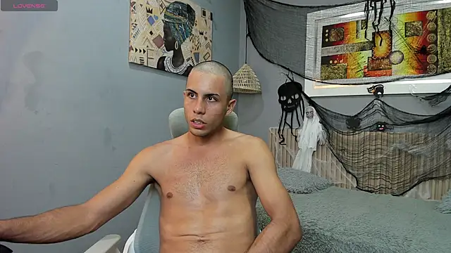 Snapshot of curbjerry chatting on October 22, 2025, 7:35 pm curbjerry online show from October 22, 2025, 7:35 pm