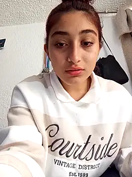 Snapshot of Lia_Teen chatting on October 11, 2025, 4:08 pm Lia Teen online show from October 11, 2025, 4:08 pm