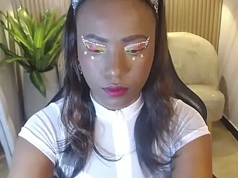 Snapshot of ebony_rose_tf chatting on October 21, 2025, 8:41 pm ebony rose tf online show from October 21, 2025, 8:41 pm