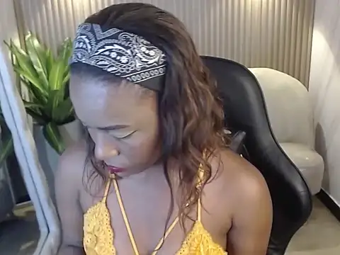 Snapshot of ebony_rose_tf chatting on October 16, 2025, 8:50 pm ebony rose tf online show from October 16, 2025, 8:50 pm