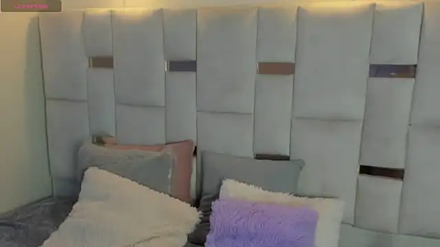 Snapshot of OliverMontiel chatting on September 24, 2025, 7:31 pm OliverMontiel online show from September 24, 2025, 7:31 pm