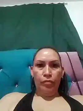 mommy estefy online show from September 11, 2025, 1:16 am