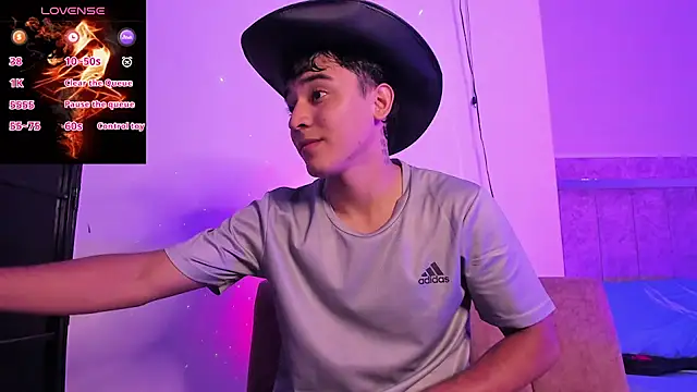 Austin Cardieff  online show from September 17, 2025, 3:30 am