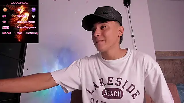 Austin Cardieff  online show from September 24, 2025, 7:53 pm