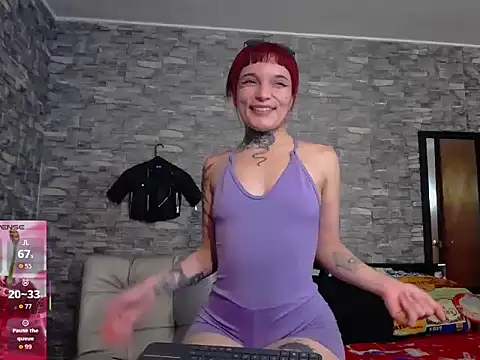 Snapshot of Inferno_Molly chatting on October 19, 2025, 5:21 am Inferno Molly online show from October 19, 2025, 5:21 am