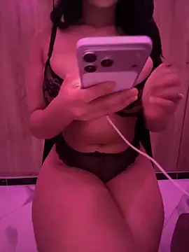 Snapshot of asile21 chatting on October 21, 2025, 6:02 am asile21 online show from October 21, 2025, 6:02 am