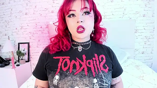 Snapshot of RavenVamp chatting on September 13, 2025, 9:37 pm RavenVamp online show from September 13, 2025, 9:37 pm