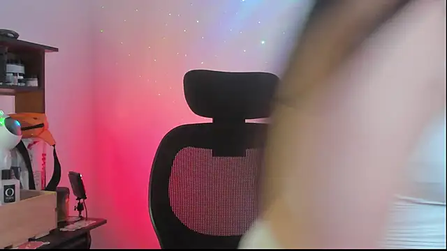 Snapshot of SofiaBermudez chatting on October 4, 2025, 10:55 pm SofiaBermudez online show from October 4, 2025, 10:55 pm