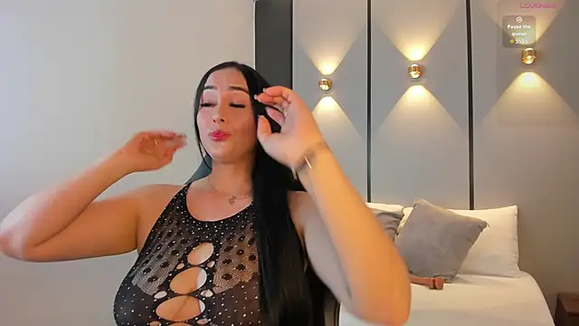 Snapshot of ashly_moonn chatting on February 2, 2026, 12:26 pm ashly moonn online show from February 2, 2026, 12:26 pm