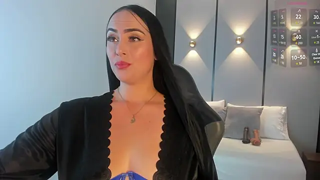 Snapshot of ashly_moonn chatting on February 25, 2026, 12:38 pm ashly moonn online show from February 25, 2026, 12:38 pm