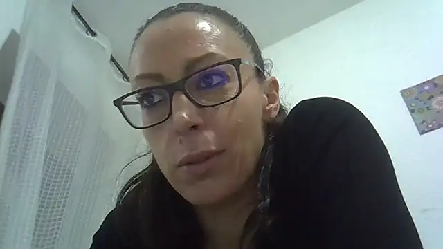 Astrid3 online show from May 8, 2026, 7:28 pm