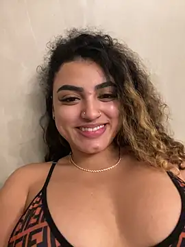 Salomeferreira  online show from November 7, 2025, 5:23 am