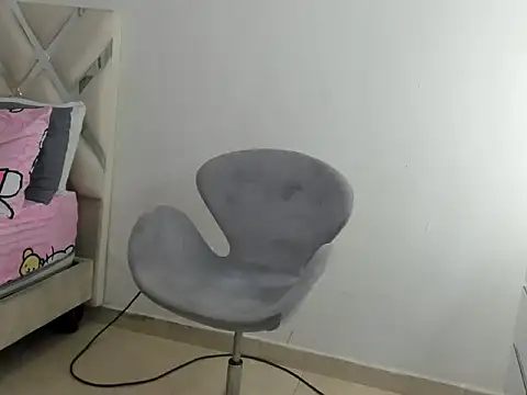 violet sexy hot online show from September 18, 2025, 2:47 am