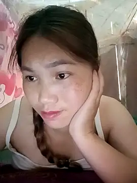 baby-linh01 online show from September 14, 2025, 3:29 am
