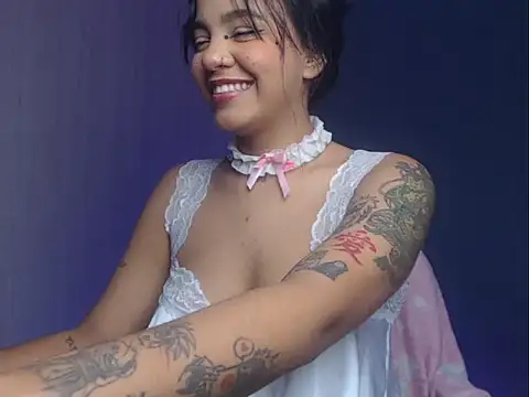 Snapshot of ObeyVal chatting on September 13, 2025, 11:49 pm ObeyVal online show from September 13, 2025, 11:49 pm