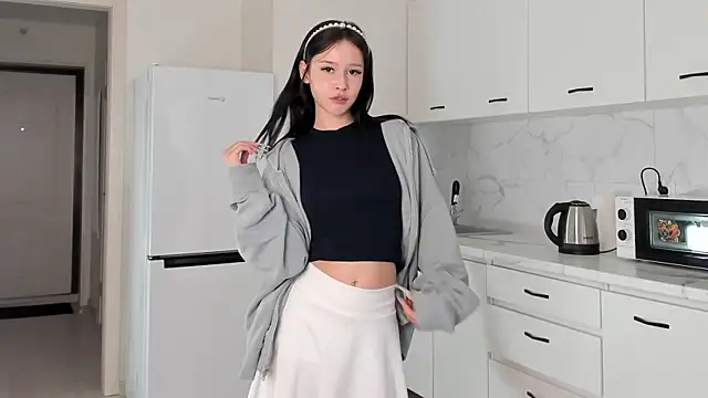 StarryVeil online show from September 12, 2025, 5:51 am