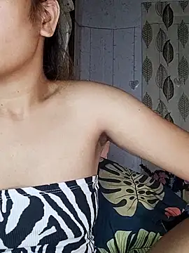 Sweet Asian25 online show from January 31, 2026, 10:19 pm